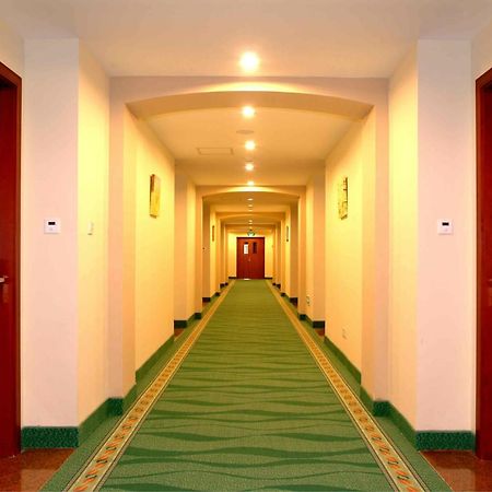 Greentree Inn Beijing Chaoyang Shilihe Antique City Express Hotel Экстерьер фото